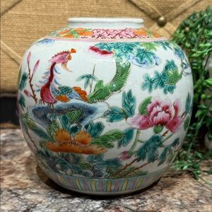 Chinese Porcelain Vase